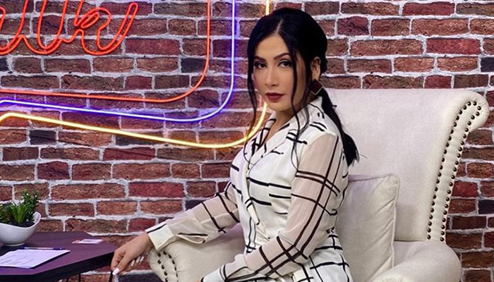 Styling Talk Time Show - Farah Yasmine
